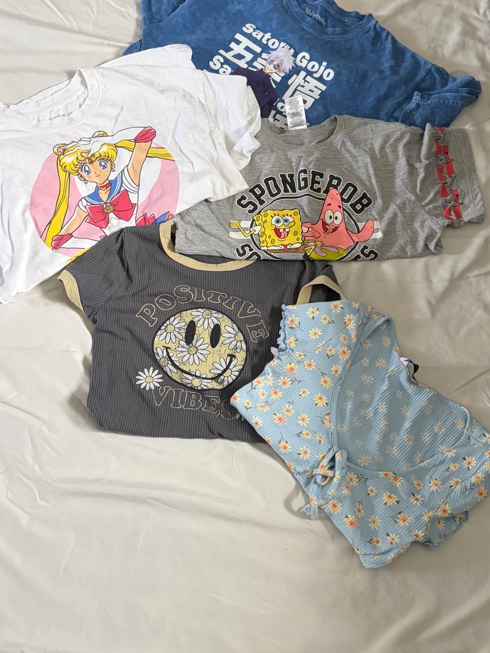 Lot of 9 - Graphic Tops